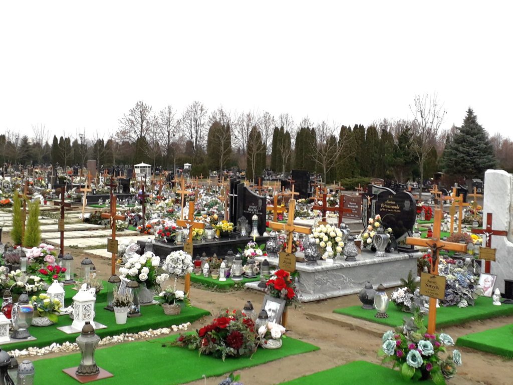 Wyszukiwarka grobów na cmentarzach na Majdanku i ul. Białej