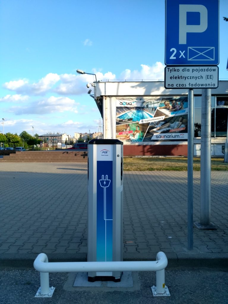 W Lublinie powstaną ogólnodostępne stacje ładowania elektryków
