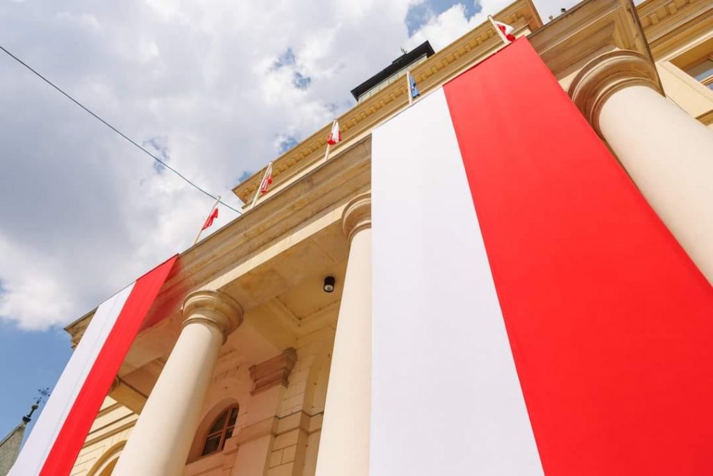 Lublin w barwach biało-czerwonych z okazji Narodowego Święta Niepodległości